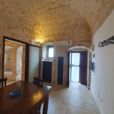 Denise's White House Ostuni